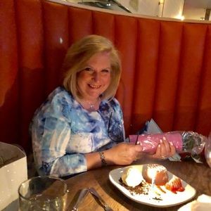 Meet your Posher, Camille